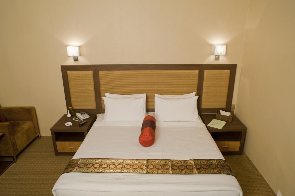 Junction Hotel Nay Pyi Taw Naypyidaw Szoba fotó